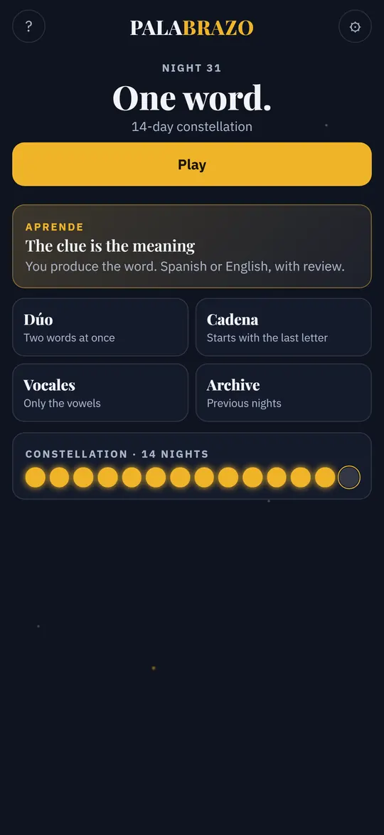 Palabrazo home screen with the night's word puzzle and daily game modes